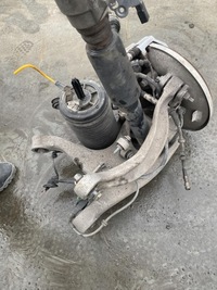 фото thumb №9, Macan 95b поворотный кулак правая зад 8r0505436c