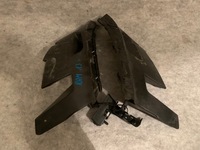 фото thumb №1, Dodge ram 13- направляющая кронштейн бампера перед