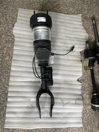 фото thumb №1, Mercedes gle w167 амортизатор