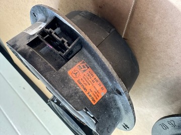 фото thumb №12, Озвучення, динаміки, підсилювач harman кардон mercedes ml w164 6.3 європа