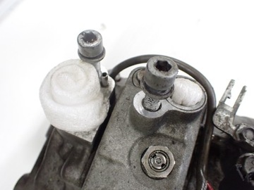 фото thumb №10, Компресор кондиціонера mercedes w221 s600 v12