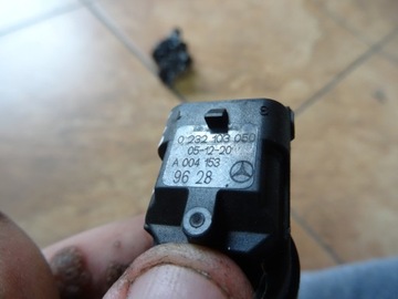 фото thumb №6, W219 cls 3.5 05 датчик положение вал 0041539628