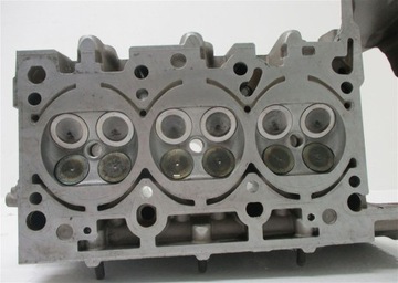 ГОЛОВКА ЦИЛИНДРА ПРАВАЯ AUDI A6 C6 2.4 V6 177 BDW 06E103374A