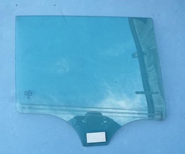 фото thumb №1, Стекло дверь правые зад mercedes c 205 w205 универсал 2057350310 2017