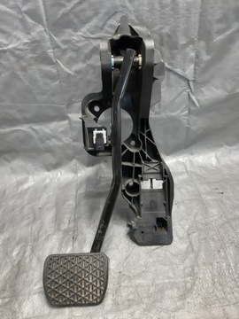 фото thumb №1, Mercedes glb x247 педаль тормоза автомат