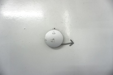 фото thumb №1, Kia pro ceed ii заглушка фаркоп бампера зад 9s