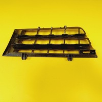 Решётка бампера правый  перед renault megane 2 d8200114157e nr11 Недорого, фото thumb