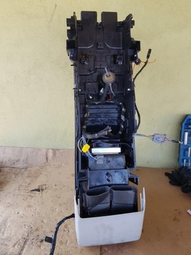 фото thumb №5, Туннель подлокотник range rover vogue l405