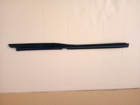 фото thumb №1, Mercedes glb w247 правая планка прокладка дверь зад