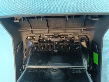 фото thumb №10, Audi a4 b9 2024 r avant 2,0 tfsi 110kw решётка воздуховод зад туннеля среднего