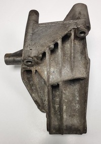 фото thumb №1, Кронштейн подушки безопасности двигателя alfa romeo gt jts 60672234