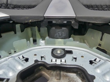 фото thumb №9, Bmw f40 g20 g22 z4 м-пакет кермо подушка безпеки пелюстки