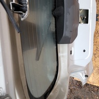 фото thumb №14, Крышка багажника задняя зад dacia spring хром камера