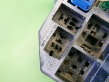 фото thumb №12, Коробка предохранителей ford mondeo mk3 2.0tddi 00-