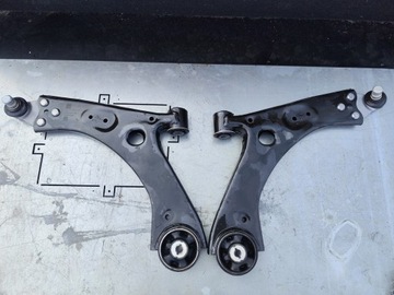 фото thumb №1, Ford kuga mk3 рычаг правые