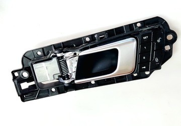 фото thumb №1, Ручка внутренняя дверь передних lew. панель водителя porsche panamera 971