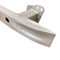 фото thumb №6, Chevrolet camaro 2021 поперечина бампера заднього