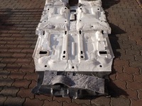 фото thumb №8, Mazda5 mazda 5 ii 10- пол обшивка