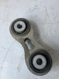 З'єднувач важеля задній праві ліва tesla model s 1021422-00 в Україні, фото thumb