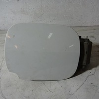 фото thumb №1, Renault clio iii 3d крышка заливной топлива 8200383466 dv369