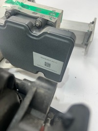 фото thumb №10, Підрамник візок перед tesla модель s насоса 6006417-00-c