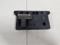 фото thumb №1, Mercedes benz slk r171 блок керування модуль двері правий 1718207026