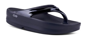 OOFOS Klapki regeneracyjne OOmega Thong Black 41