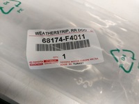 фото thumb №2, Toyota c-hr планка прокладка дверь левый зад