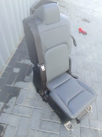 фото thumb №10, Ram 1500 v 19- подлокотник сиденье складной 4345999-tx7 usa