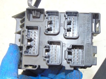 фото thumb №7, Toyota avensis t25 2.0d 07r коробка предохранителей