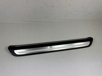 фото thumb №1, Q3 8u lift накладка поріг права перед 8u0853374