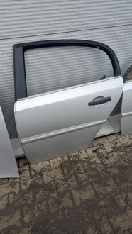 фото thumb №1, Двері ліва задня opel vectra 2.2dtl 02r sedan
