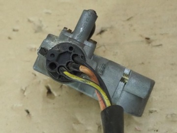 фото thumb №10, Замок зажигания ключ mercedes mb100 w631 6314600104