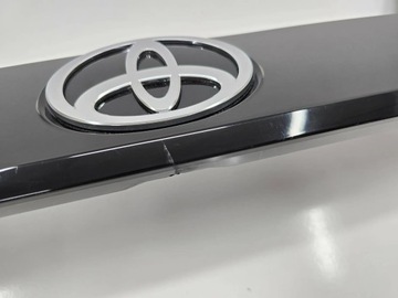 фото thumb №8, Накладка накладка крышки toyota bz4x 23- зад
