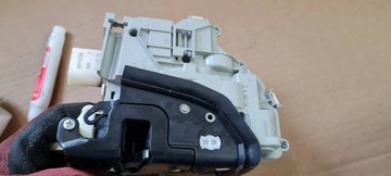 фото thumb №10, A4 b9 8w замок двері правий зад 4g0839016f 8pin a5 8w