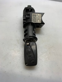 фото thumb №1, Замок зажигания с ключ fca 61027500