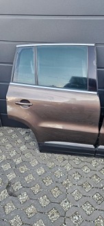 Купити Tiguan 5n рестайлінг  двері праве задні задній коричневі lh8z, фото thumb