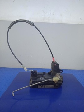 фото thumb №1, Opel zafira b замок дверь правый зад 5 pin 13210739