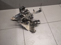 фото thumb №1, Кронштейн кронштейн насоса audi a4 b6 2.4 8e0614119g
