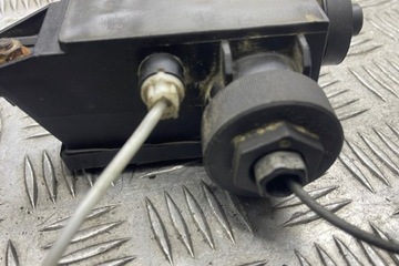 фото thumb №3, Модуль тормоза ручного renault grand scénic ii jm0/1_ 8200450860a 2.0l