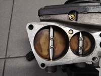 фото thumb №6, Дроссельная заслонка audi s8 d2 4.2 ahc 077133063aq