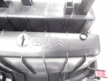 фото thumb №6, Бардачок, туннель средний toyota aygo 2014- оригинальный номер 55420-0h010