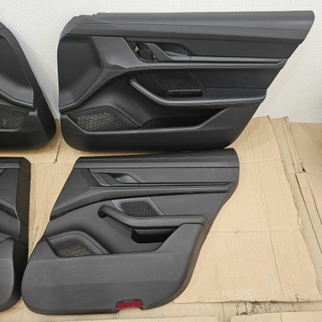 фото thumb №14, Porsche taycan 9j1 сиденья сиденье диван салон обшивки подлокотник