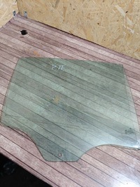 фото thumb №1, Скло правий задня bmw e65