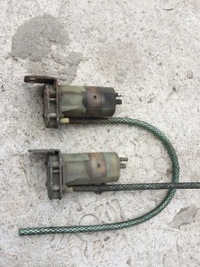 фото thumb №2, Помпа распылителя mercedes g w116 w114 w115 r107