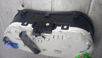 фото thumb №7, Спидометр audi a3 8l 97r hb 1.6b 8l0919860a