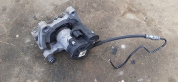 фото thumb №7, Суппорт тормозной левый зад задний электрический. volkswagen tiguan ii 5qn615405