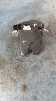 фото thumb №1, Замок кришки skoda fabia van 09r