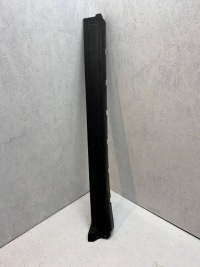 фото thumb №1, Maserati levante 2021 поріг молдинг поріг права 670040336