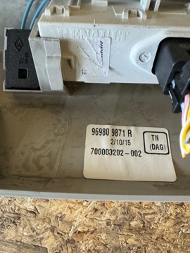 фото thumb №3, Лампа освещение кабины интерьера renault kadjar 969809871r